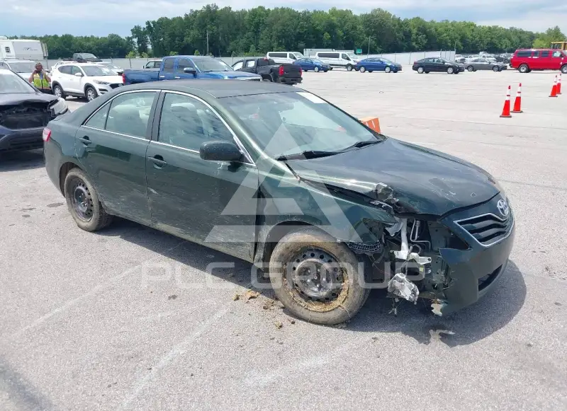 2011 Toyota CAMRY photo