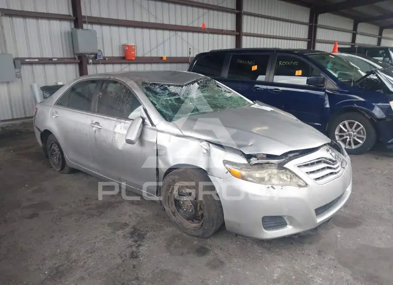 2011 Toyota CAMRY photo