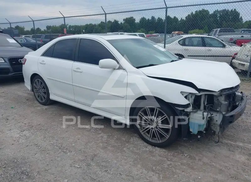 2011 Toyota CAMRY photo