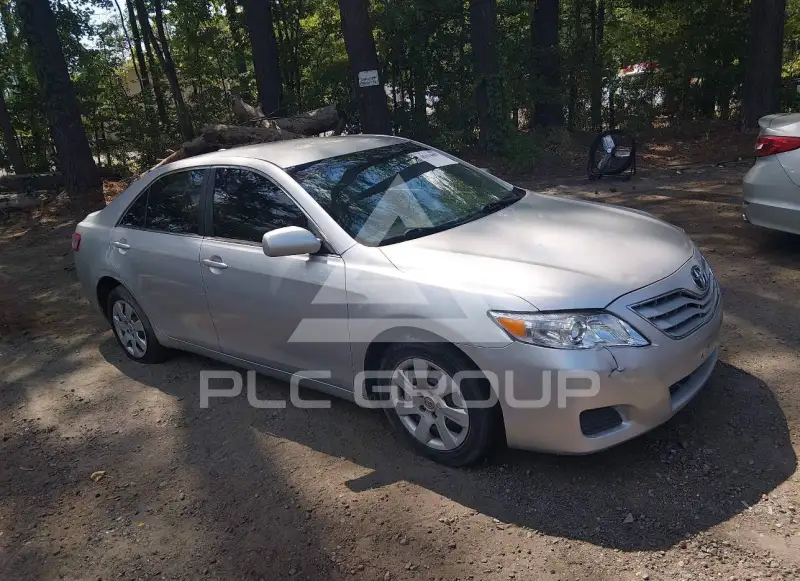 2011 Toyota CAMRY фото