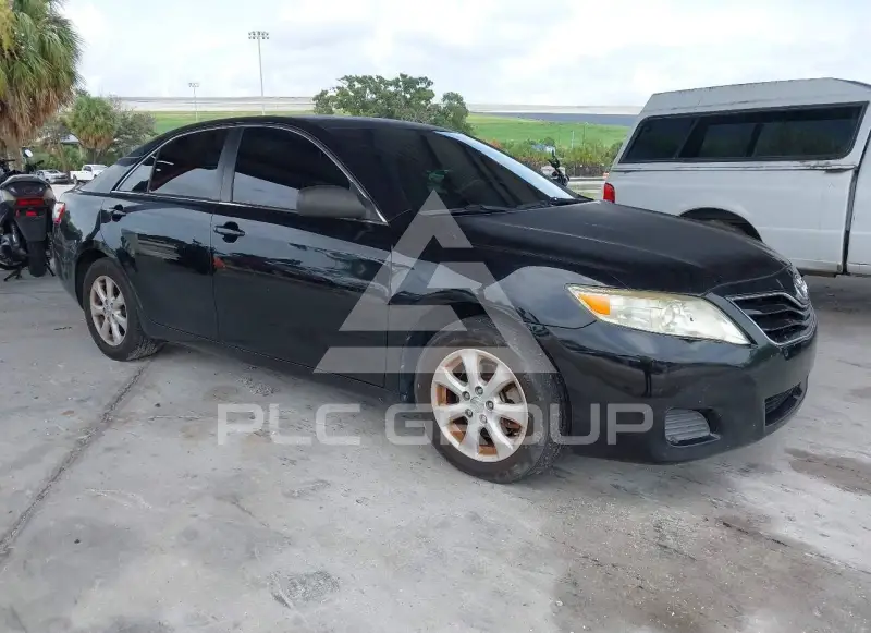 2011 Toyota CAMRY photo
