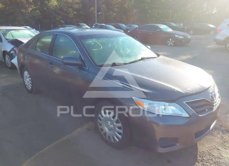 2011 Toyota CAMRY фото