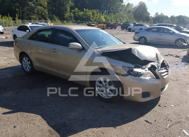 2011 Toyota CAMRY фото