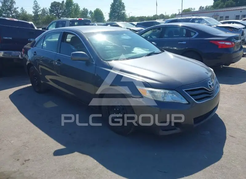2011 Toyota CAMRY фото