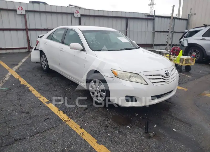 2011 Toyota CAMRY photo