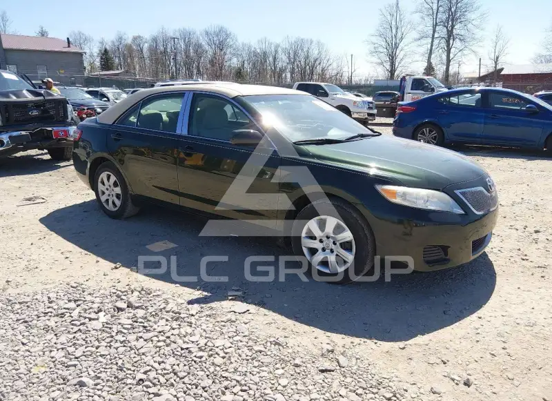 2011 Toyota CAMRY фото