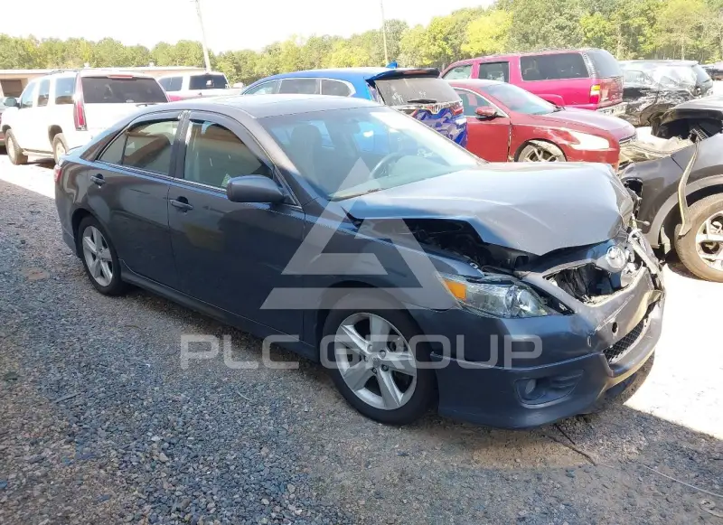 2011 Toyota CAMRY photo
