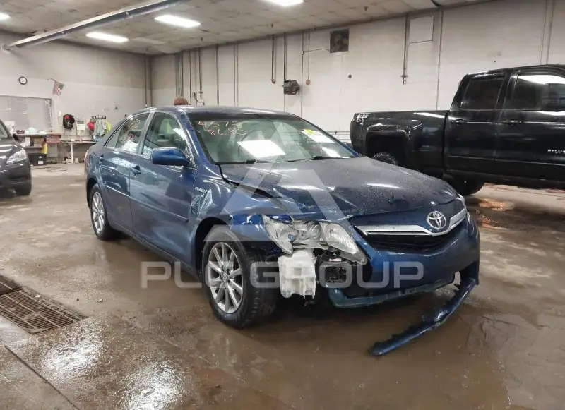 2011 Toyota CAMRY фото