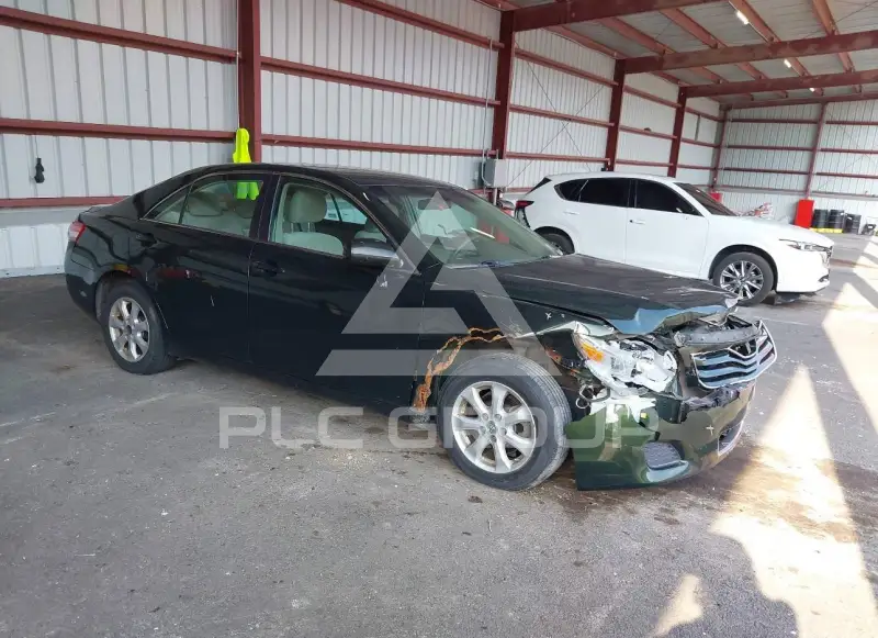 2011 Toyota CAMRY фото