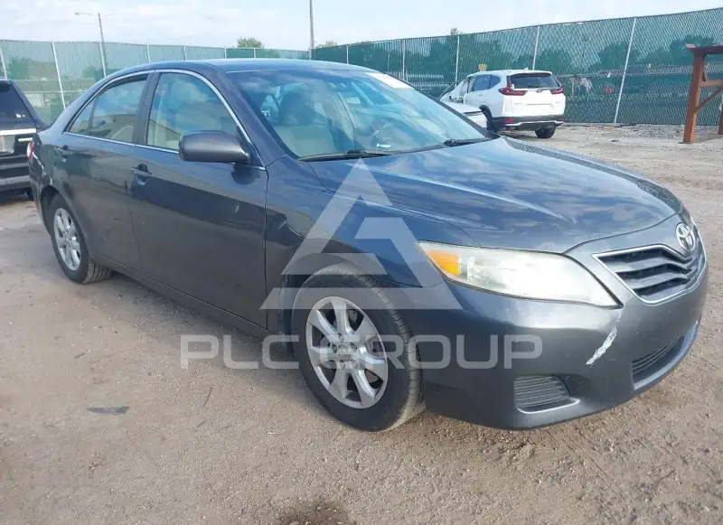 2011 Toyota CAMRY photo