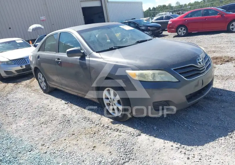2011 Toyota CAMRY photo