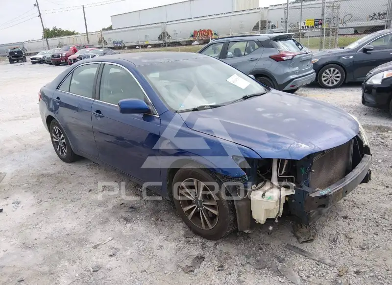 2011 Toyota CAMRY photo