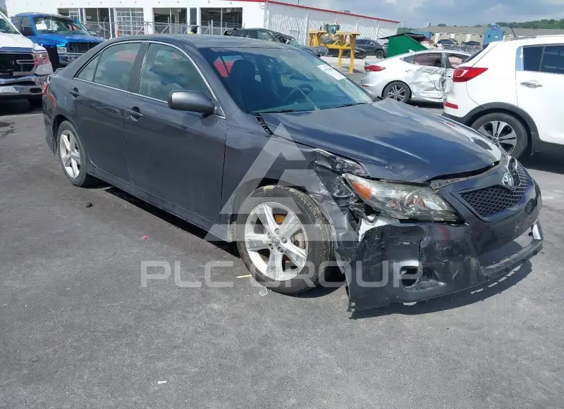 2011 Toyota CAMRY photo