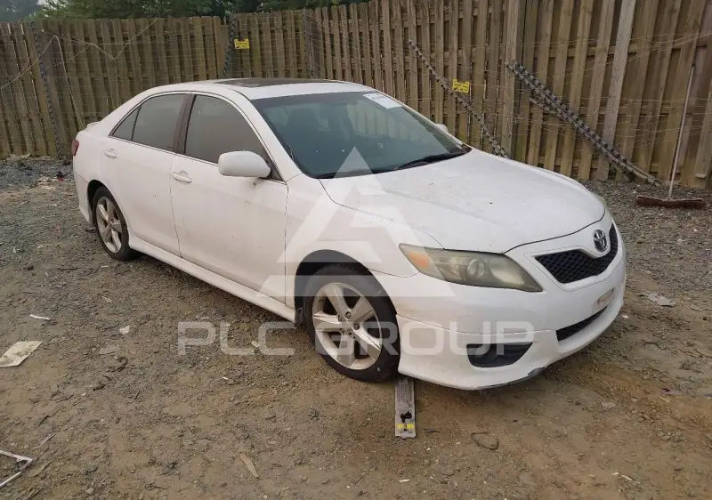 2011 Toyota CAMRY photo