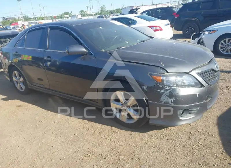 2011 Toyota CAMRY фото
