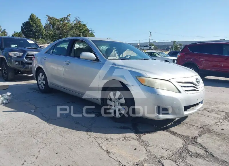 2011 Toyota CAMRY фото