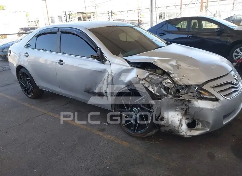 2011 Toyota CAMRY photo