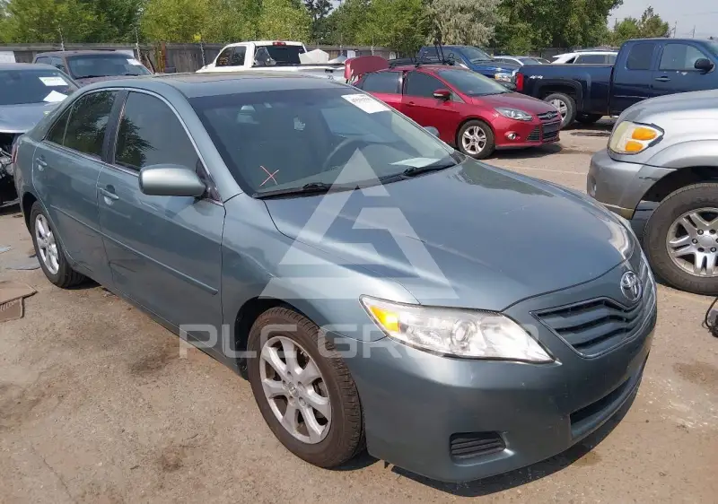 2011 Toyota CAMRY photo