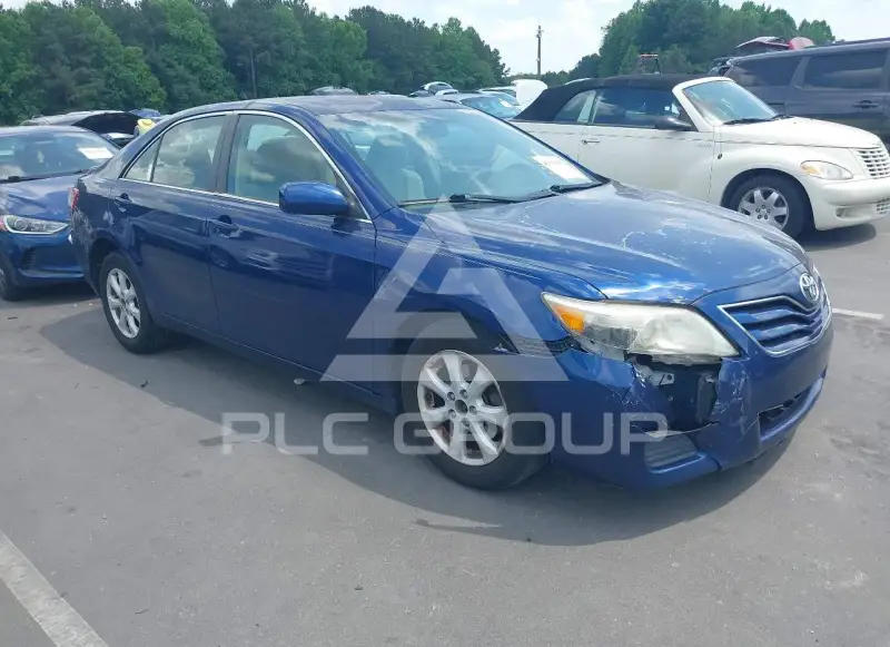 2011 Toyota CAMRY фото