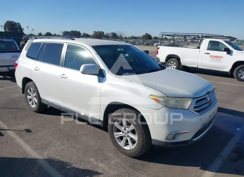 2011 Toyota Highlander фото