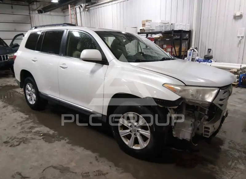 2011 Toyota Highlander фото