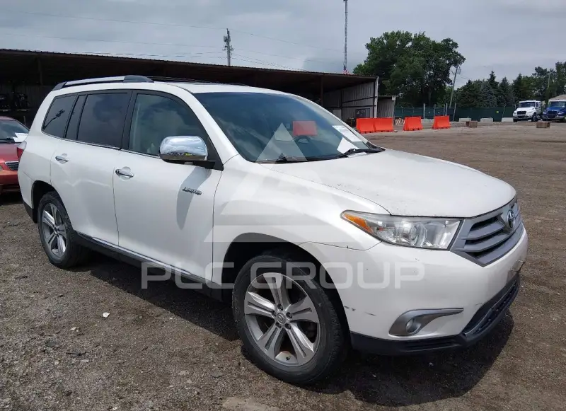 2011 Toyota Highlander фото