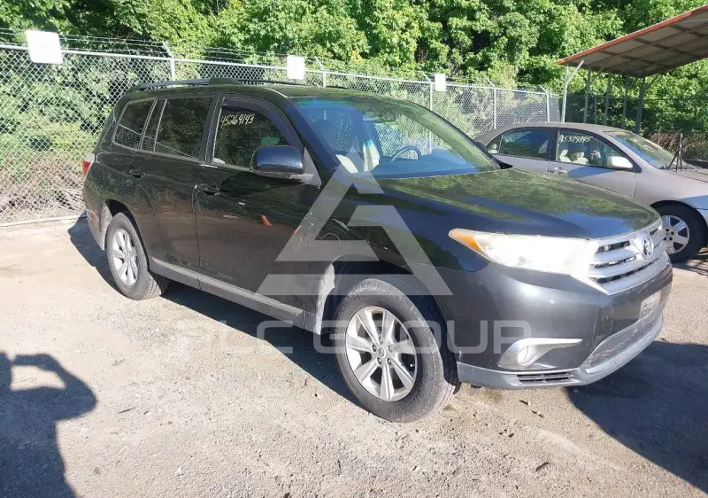2011 Toyota Highlander фото