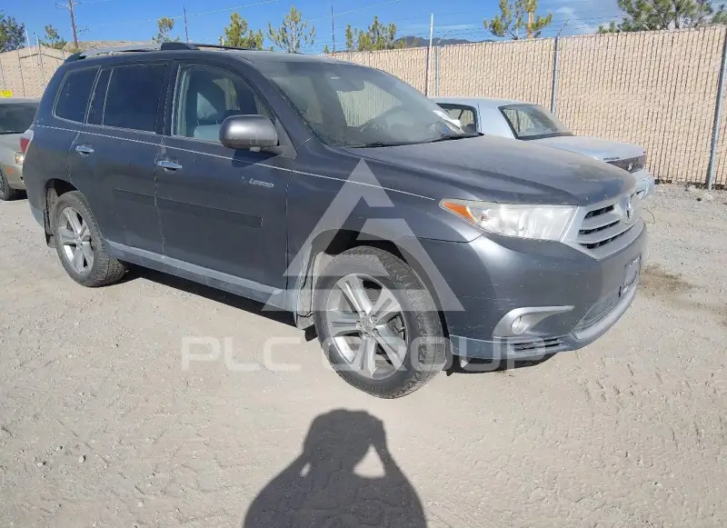2011 Toyota Highlander photo