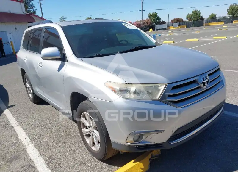 2011 Toyota Highlander фото
