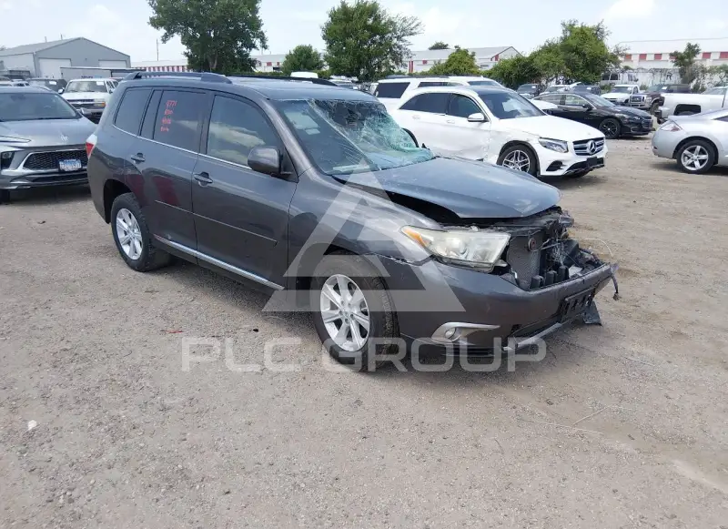 2011 Toyota Highlander фото