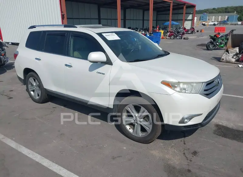 2011 Toyota Highlander фото