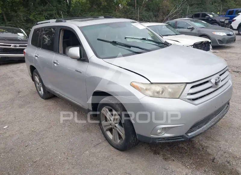 2011 Toyota Highlander фото