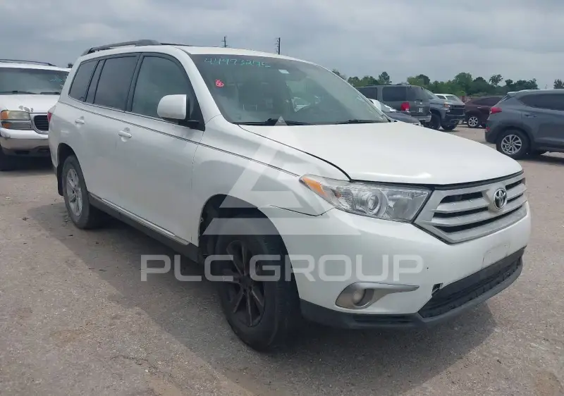 2011 Toyota Highlander фото