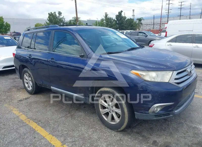 2011 Toyota Highlander photo