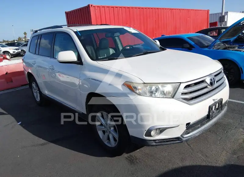 2011 Toyota Highlander фото