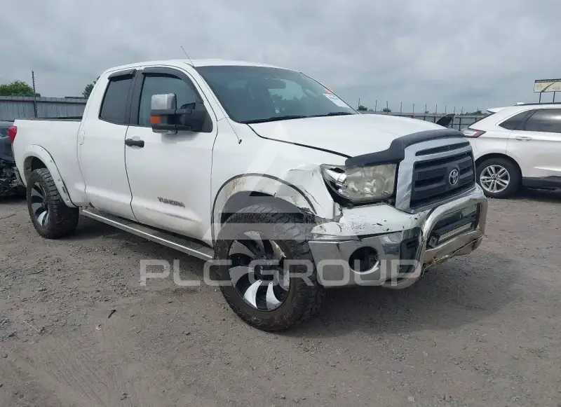 2011 Toyota TUNDRA photo