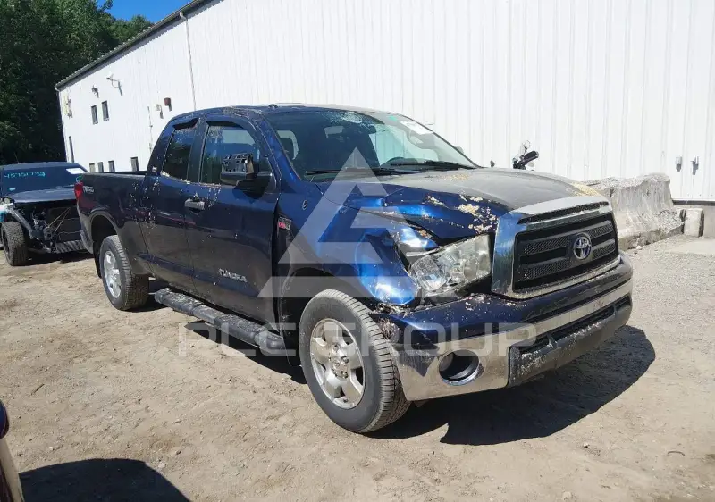 2011 Toyota TUNDRA photo