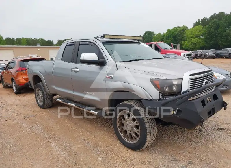 2011 Toyota TUNDRA photo