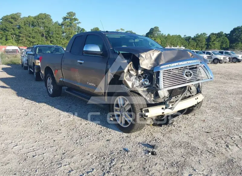 2011 Toyota TUNDRA фото