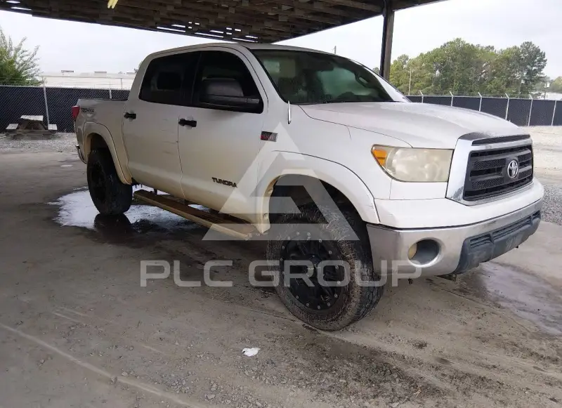 2011 Toyota TUNDRA photo