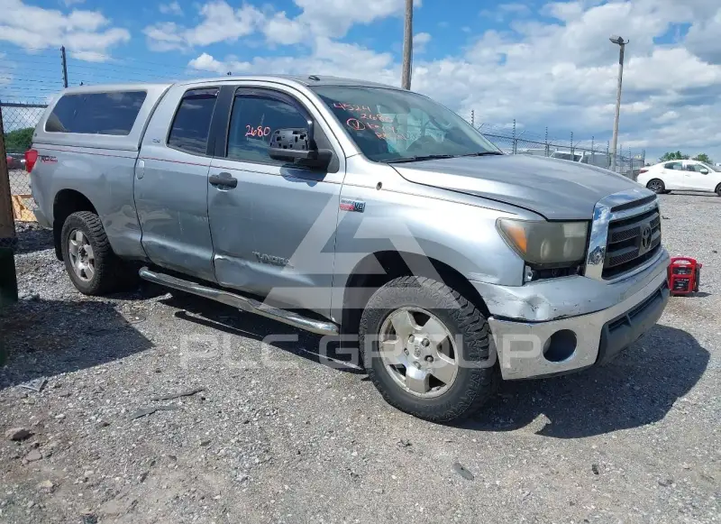 2011 Toyota TUNDRA photo