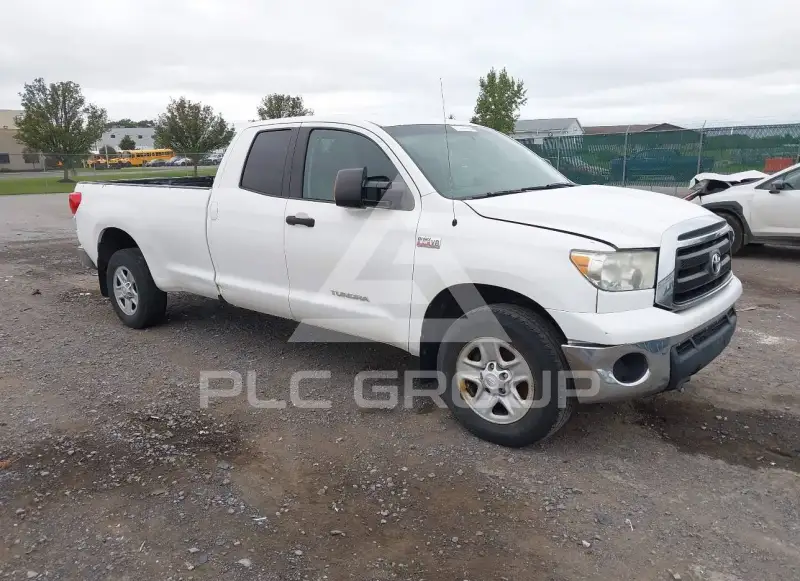 2011 Toyota TUNDRA фото