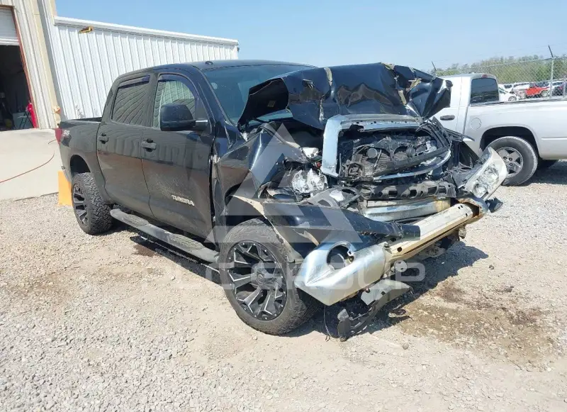 2011 Toyota TUNDRA photo