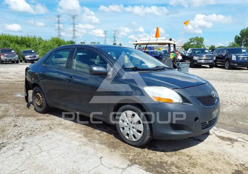 2011 Toyota YARIS photo