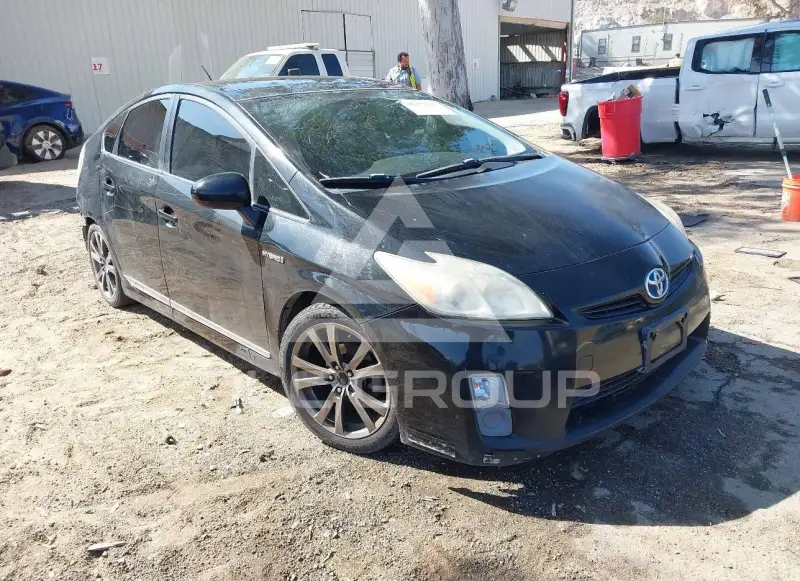 2011 Toyota PRIUS фото