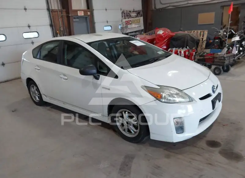2011 Toyota PRIUS фото