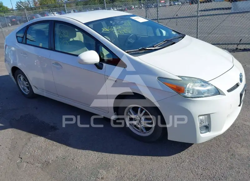 2011 Toyota PRIUS фото