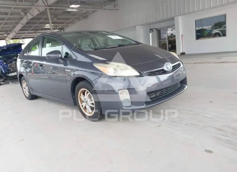 2011 Toyota PRIUS photo