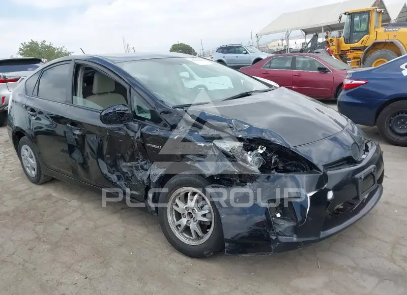 2011 Toyota PRIUS фото