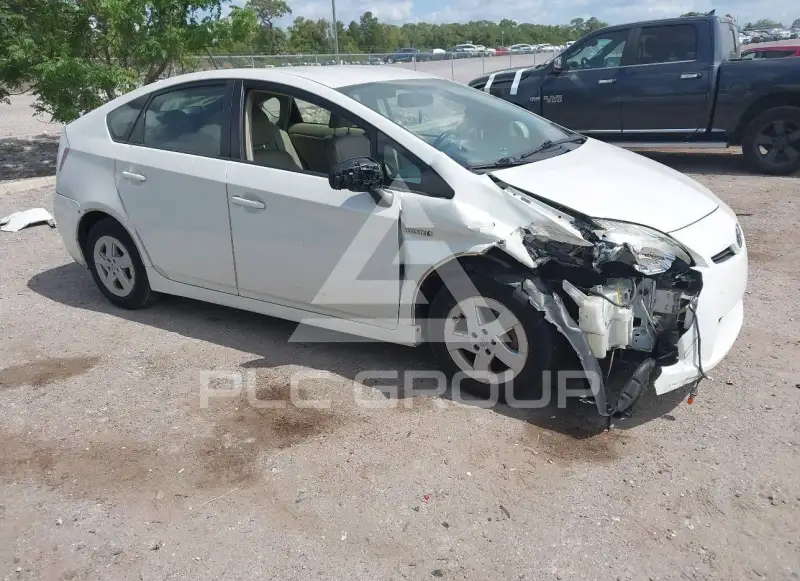 2011 Toyota PRIUS фото